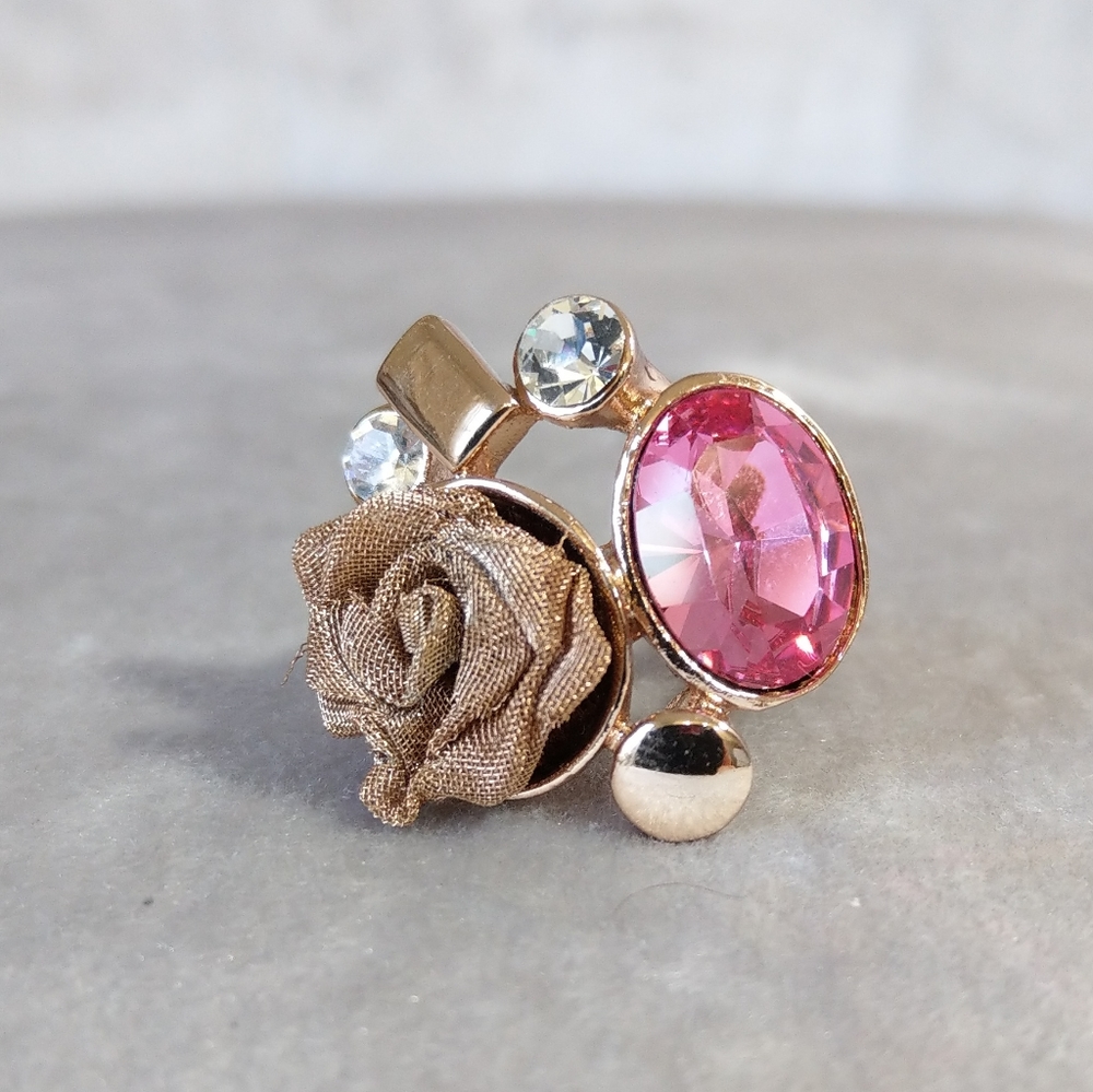 NEW STATEMENT RING - Picture 2 of 7